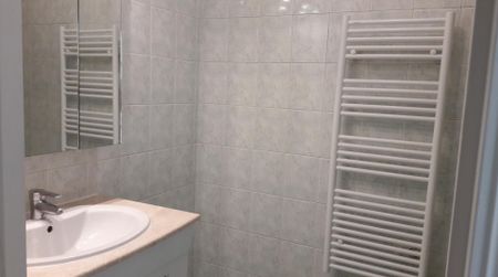location Appartement T1 DE 23.4m² À VERSAILLES - Photo 2
