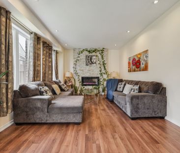 For Lease - 51 Cheevers Road, Brantford, Ontario - Photo 1