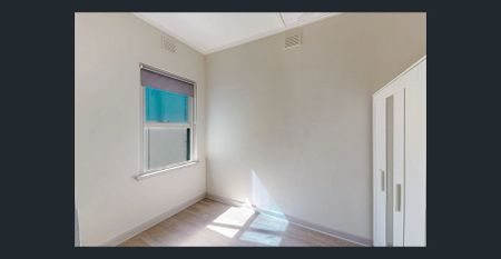 Newly Renovated 4-Bedroom Home in Prime Camberwell Location*** Meeting Point - when you drive on Toorak Rd, turn right to George st then turn right to - Photo 2