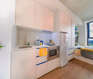 Signature Studio-Double Bed with With Balcony - Photo 4