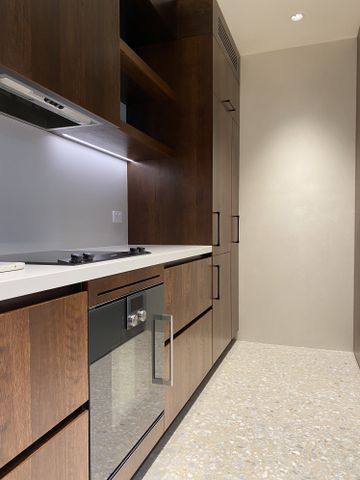 Executive Studio on Shelley Drive - Photo 4