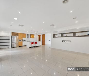 4 Zenith Avenue, Williams Landing VIC 3027 - House For Rent | Domain - Photo 2