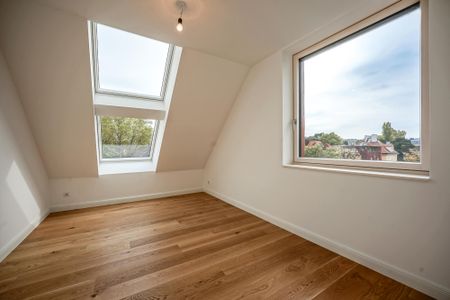 Dachgeschosswohnung mit zwei Dachterrassen und Gartenparzelle in Hietzing - Photo 2