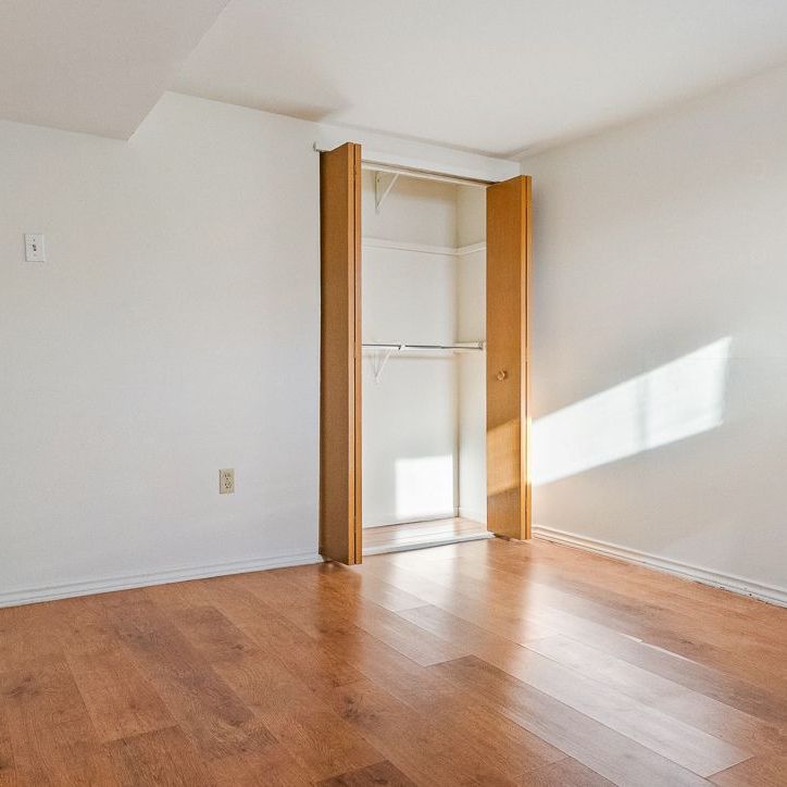 For Lease - 2012 Bonnymede Drive, Mississauga, Ontario - Photo 1