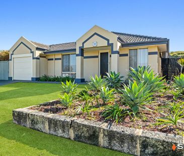 Discover Your Cozy Oasis: Spacious Home with Convenient Access! - Photo 3