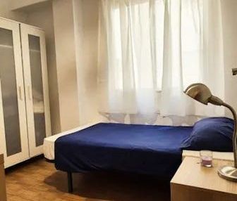 Carrer de Polo y Peyrolón, Valencia, Valencian Community 46021 - Photo 2