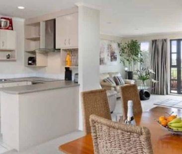 4 BDR Townhouse For Rent - Photo 5