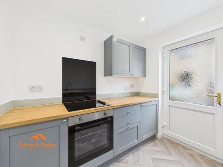 2 bedroom flat to rent - Photo 4