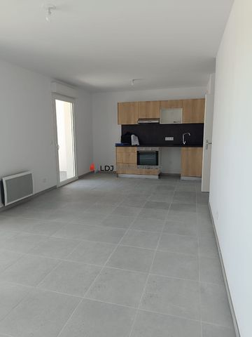 Location Appartement 3 pièces 65m² PERPIGNAN 66100 - Photo 3