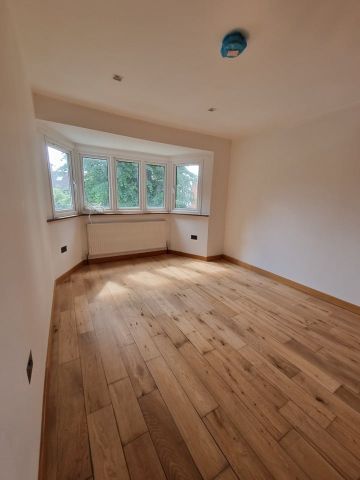 3 Bed Flat, The Ridgeway, W3 - Photo 5