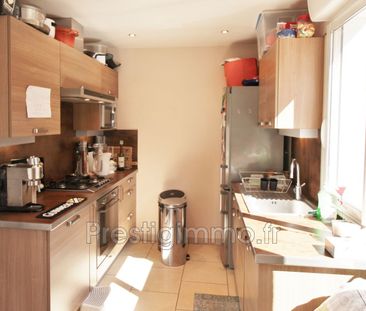 Proche commerces, Location appartement 2 pièces 45 m² - Photo 4