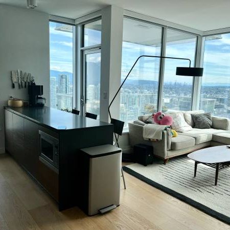 2bd/2bath unfurnished False Creek & mountain view in One Burrard Place - Photo 1