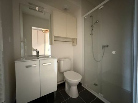 Location Appartement 1 pièce 20m² MAROMME 76150 - Photo 3