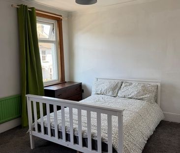 2 Bed Detached House, Brock Road, E13 - Photo 5