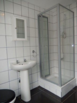 4 Bed Terrace hose, Lambton street - Photo 4