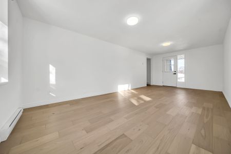 For Lease - 61 Vanier Drive, Guelph, Ontario - Photo 3