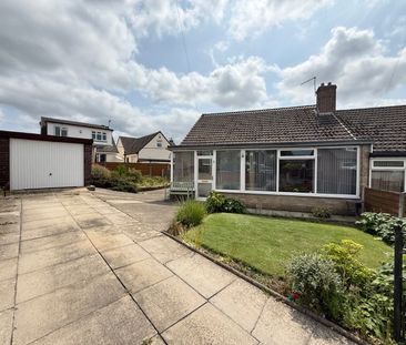 2 bedroom semi-detached bungalow to rent - Photo 2