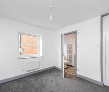 2 bedroom flat to rent - Photo 6