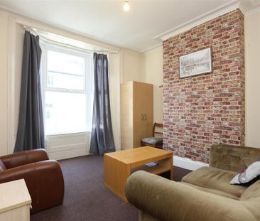 6 bedroom house to rent - Photo 3