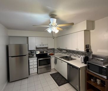 For Lease - 12 Laurelcrest Street Unit# 305, Brampton, Ontario - Photo 1