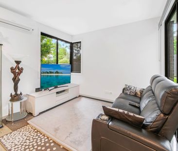 57B Lonsdale Avenue, Berowra Heights NSW 2082 - House For Rent | Do... - Photo 3