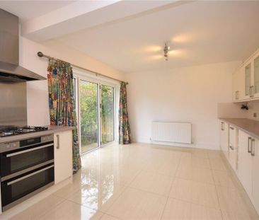 3 bedroom semi-detached house to rent - Photo 6