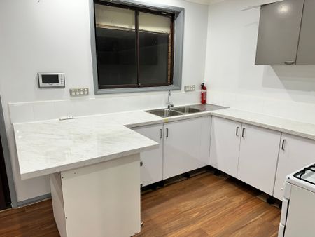 3 Bedroom Home With Extra! - Photo 5