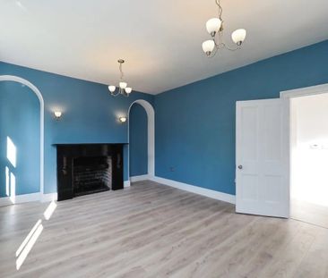 6 Bed Semi-Detached House, Forest Road East, NG1 - Photo 1