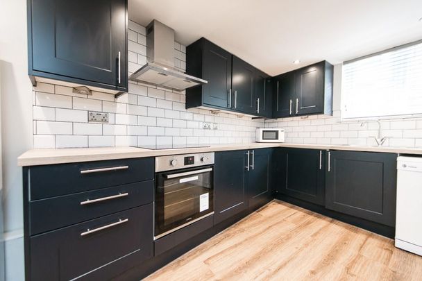 B Langdale Terrace, Headingley, Leeds - Photo 1