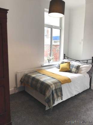 6 bedroom property to rent in Liverpool - Photo 4