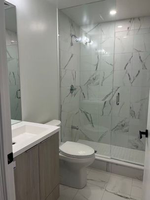 For Lease - 8 interchange Way Unit# 2101, Vaughan, Ontario - Photo 1