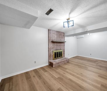 For Lease - 39 Frost Drive, Whitby, Ontario - Photo 5