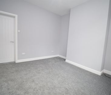 Cooperative Street, Horbury - Photo 6