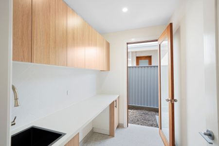 Luxurious Family Home in a Quiet Location - Photo 4