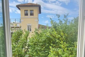 Parioli-Piazza delle Muse: Restored 3 bedroom, 3 Bath, spacious living, kitchen, balcony, near park, master bed & 2 single bedrooms. Ref 1045