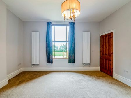 Farm House to rent on - Photo 4