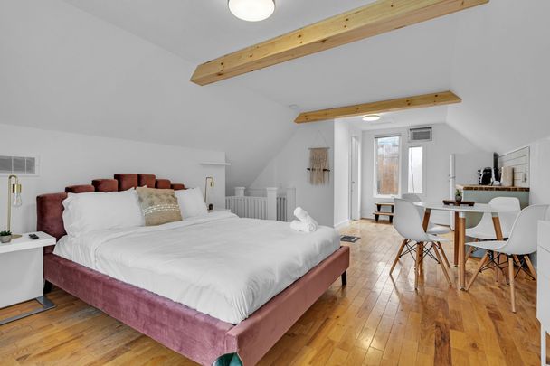 4-484 Gladstone - Photo 1