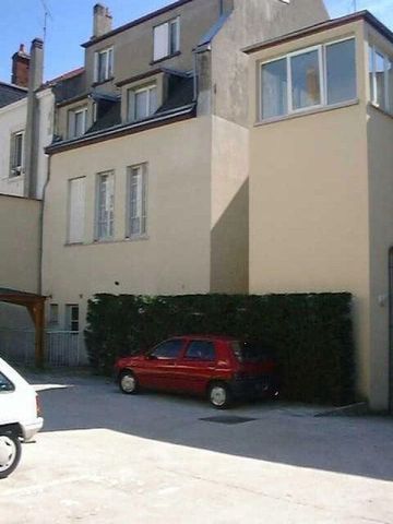 Location Appartement 2 pièces 31m² ORLEANS 45000 - Photo 4