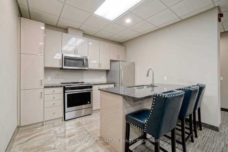 For Lease - 2490 Old Bronte Road Unit# 307, Oakville, Ontario - Photo 2