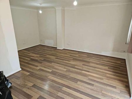 Merrivale Close, Kettering, Northants, NN15 - Photo 2