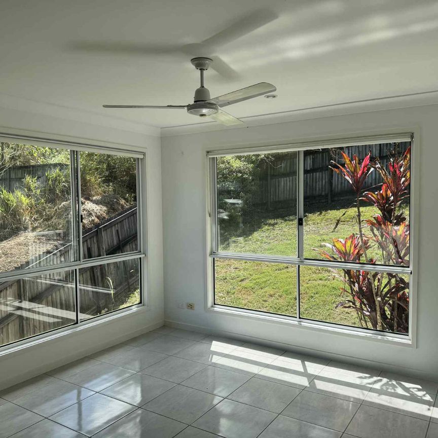 44 Jackson Street, Sarina - Photo 1