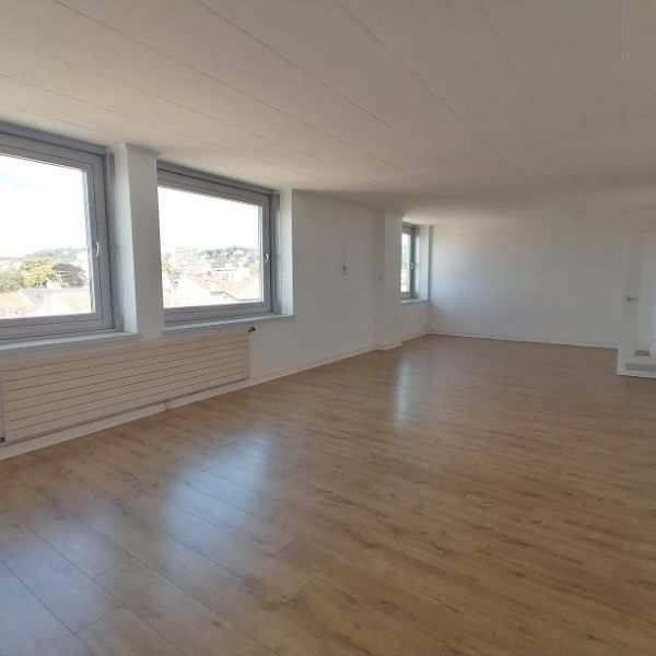 APPARTEMENT 7 pièce(s) - 150m² - Photo 1