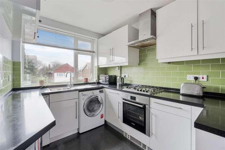 Temple Court, Temple Road, Epsom, KT19 - Photo 5
