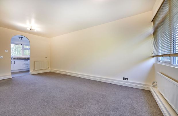 Available unfurnished from 21/11/2025 - Photo 1