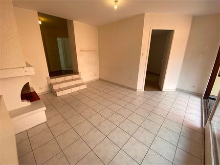 Location Appartement 4 pièces 72m² - Photo 2