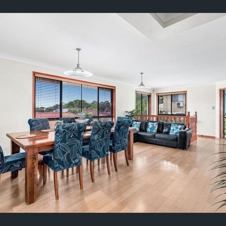 Spacious Family Living at 32 Burbank Road, Birkdale - Photo 1