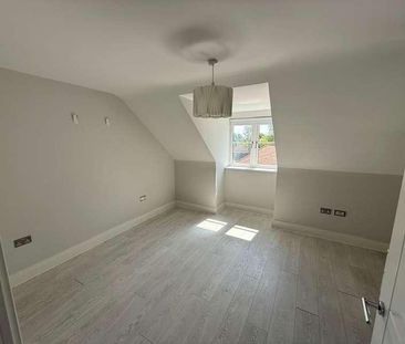 Queens Court, Hazlemere, HP15 - Photo 3