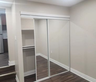 Condo Townhouse For Lease | W9030020 - Photo 3