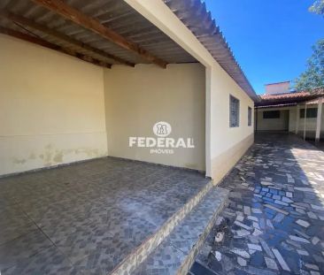 03 Quartos sendo 1 suíte, 100 M², com edícula de dois cômodos na fr... - Foto 1