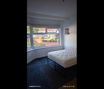 Room in a Shared House, Bridgewater Rd, HA0 - Photo 2